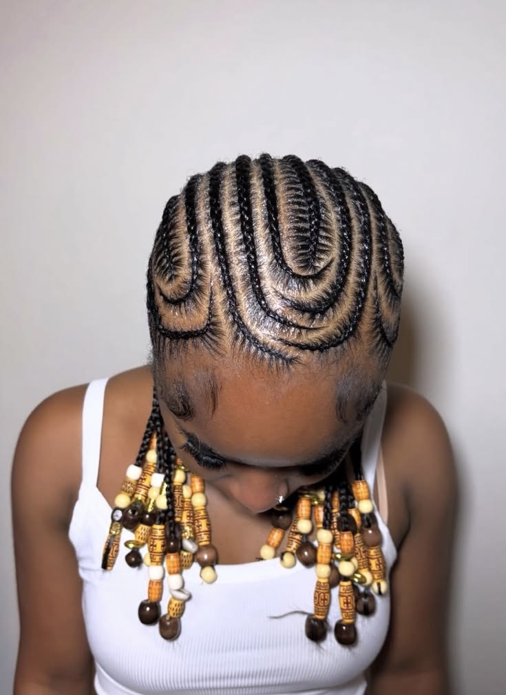 picture of feed in braids with accessories