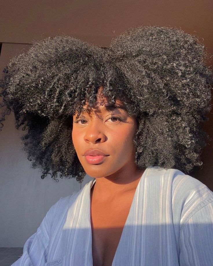 girl with afro hair