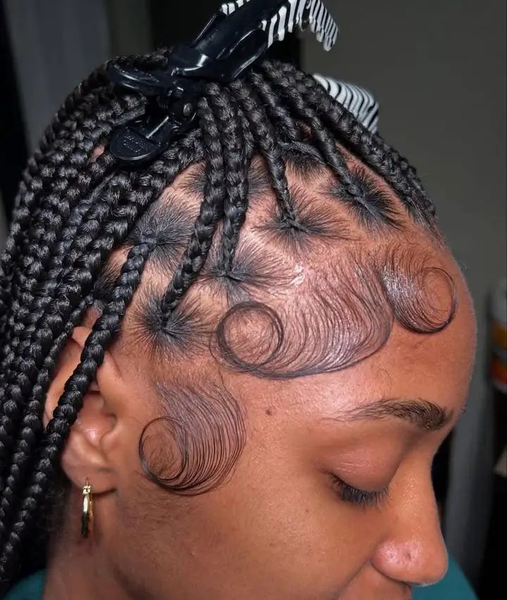picture of braids with edges laid