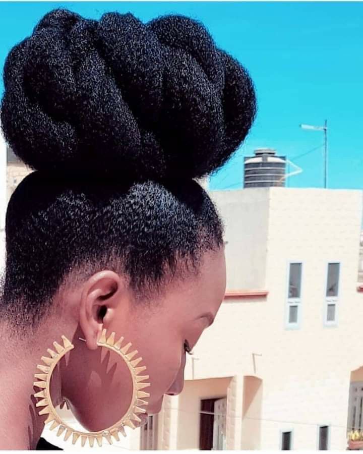 picture of roll and stuck updo