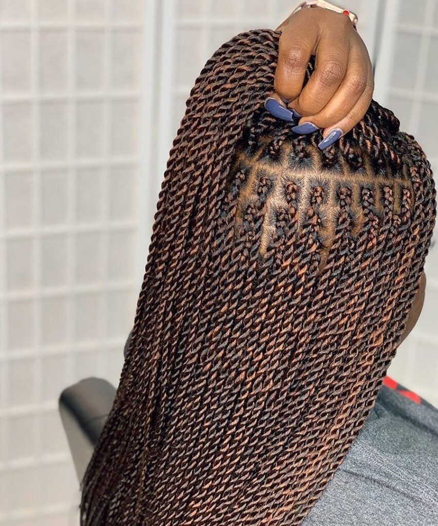 picture of long Senegalese twist