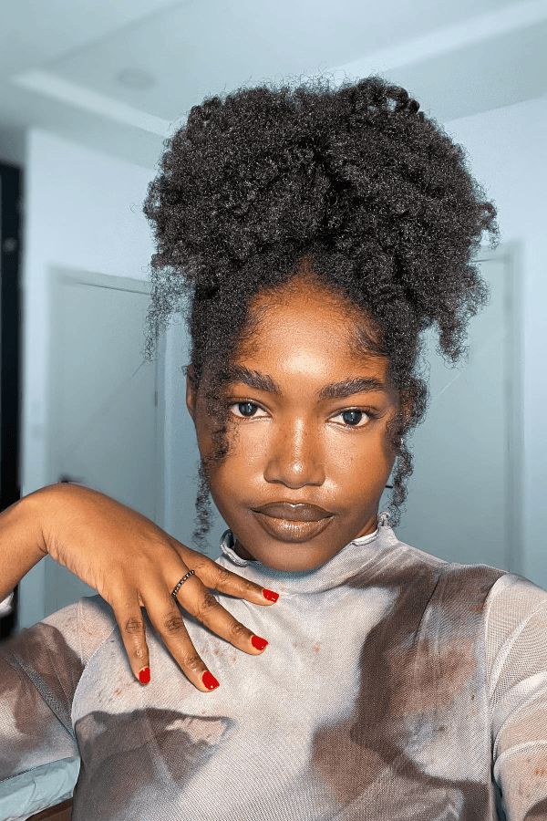 a girl with wash and go with puff