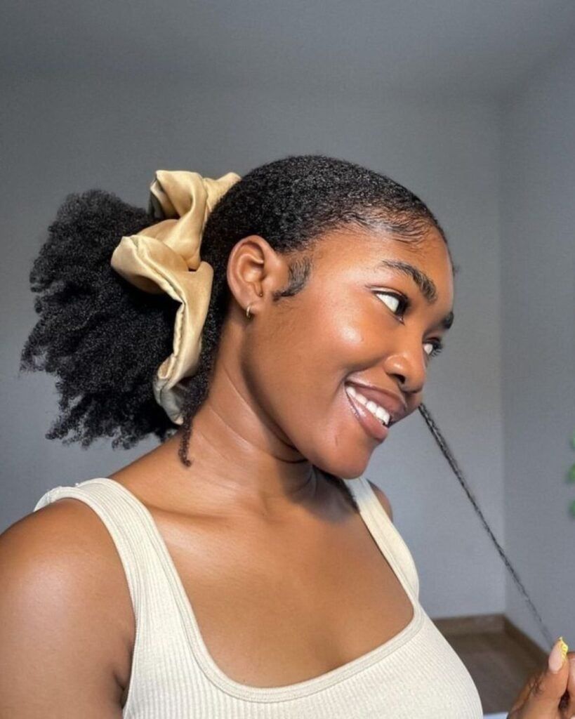 Stretch band technique used to maintain wash and go hairstyles while reducing shrinkage.