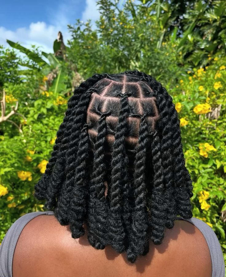 someone with invisible locs