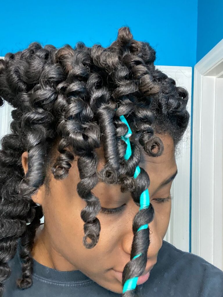 someone with twist out with flexi rods