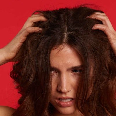 itchy scalp as part of the sign of how long to wear a wig