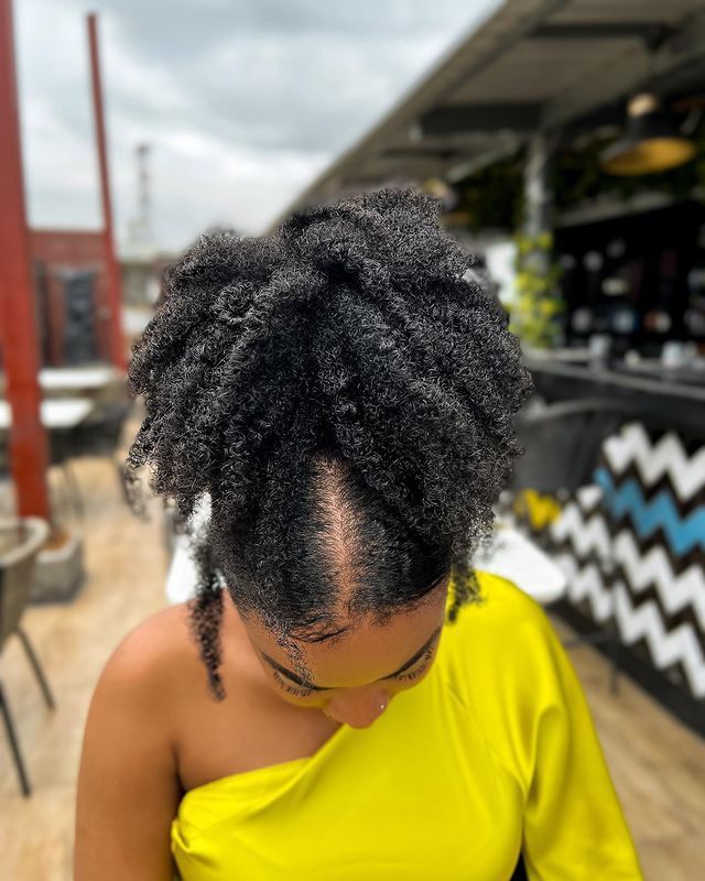 someone that styled her natural hair