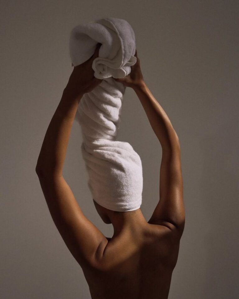 15 Wash Day Mistakes That Could Be Causing Breakage
