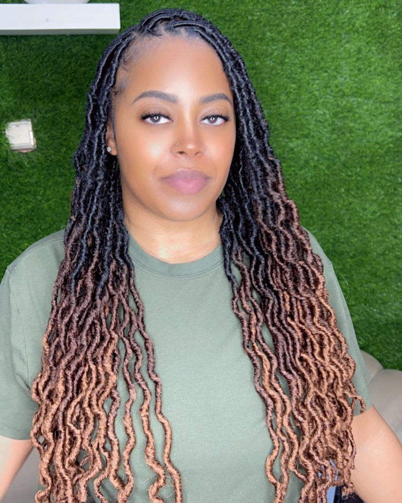 someone with crotchet locs protective styles 