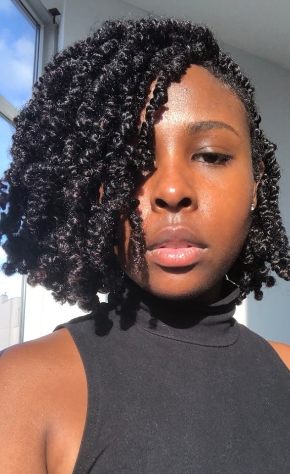 someone with twisted bob