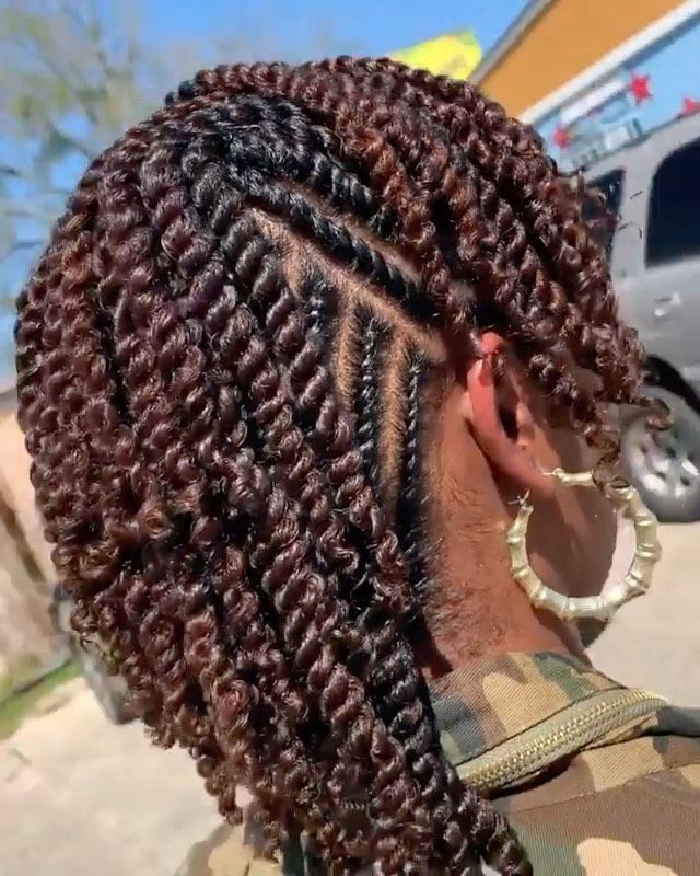 someone with twisted mohhawk for natural hair