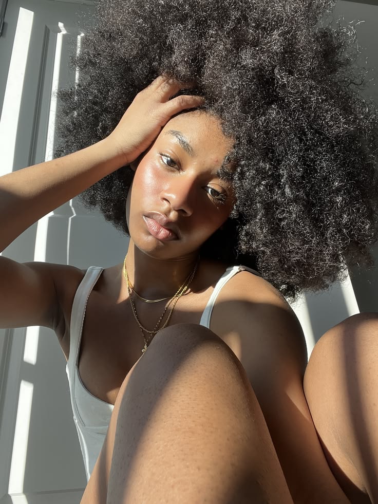 someone with her natural hair