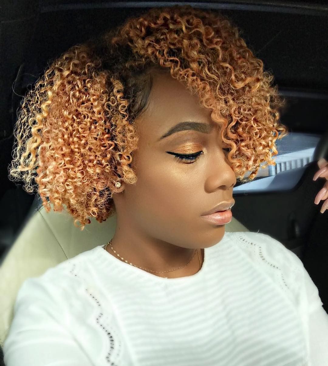 someone with highlited twist out