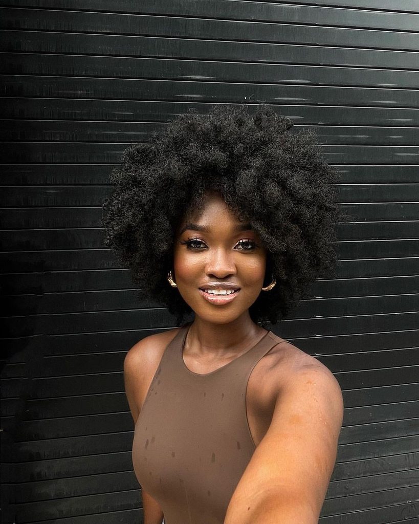 afro hair girl