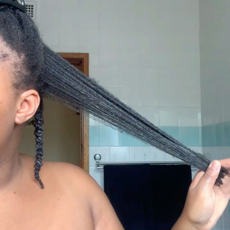 someone with elastic afro hair